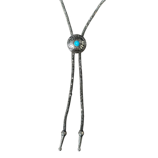 Iris Bolo